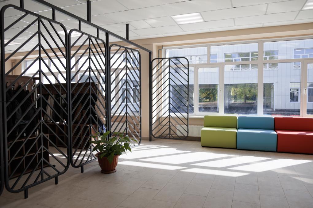 В Омске после глобального ремонта открыли левобережную школу № 21