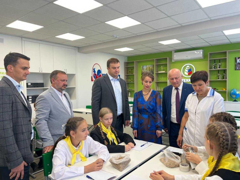 В Иртышской средней школе Омского муниципального района состоялось открытие новых агротехнических классов