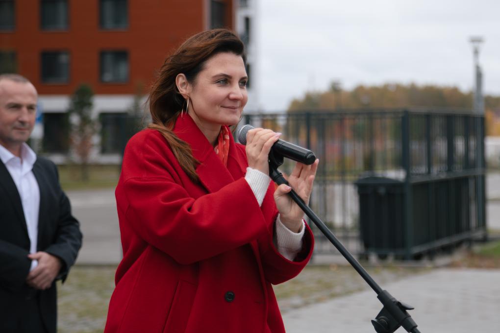 В новом микрорайоне на Левом берегу высадили черёмуховую аллею