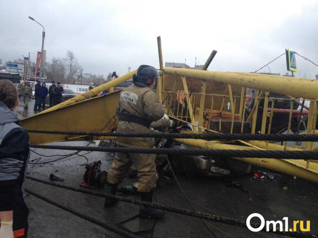 Кран упал прямо на проезжую часть: 10 лет страшной трагедии на Маршала Жукова