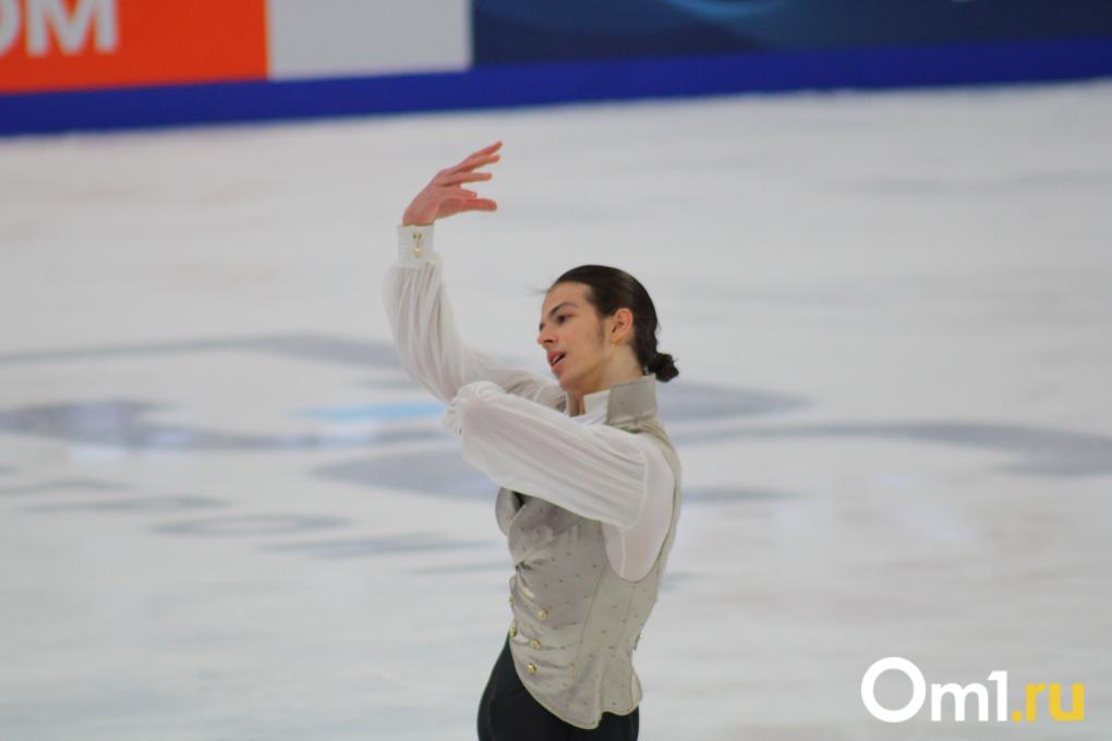 Пётр — первый, а у Галлямова с Мишиной — «пу-пу-пу»: итоги второго дня на Гран-при России в Омске