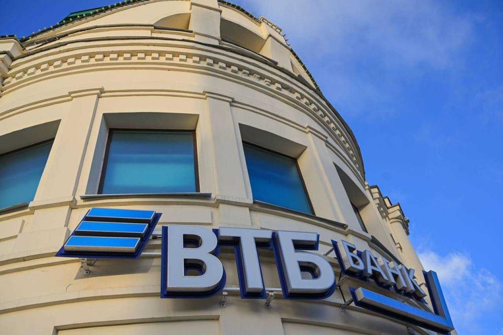 Новый мультиформатный офис ВТБ открылся в центре Омска