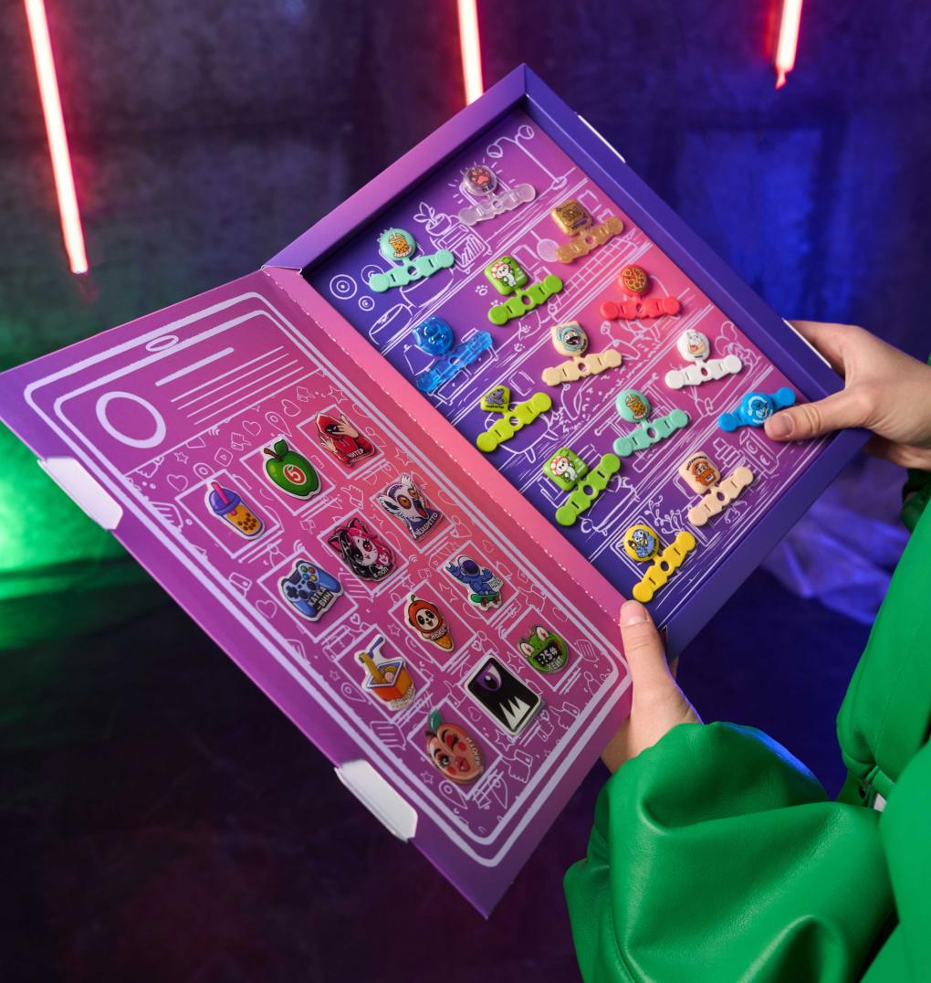 Новая трендовая акция «Блогерсы» уже в магазинах: модная коллекция аксессуаров в «Пятёрочке»