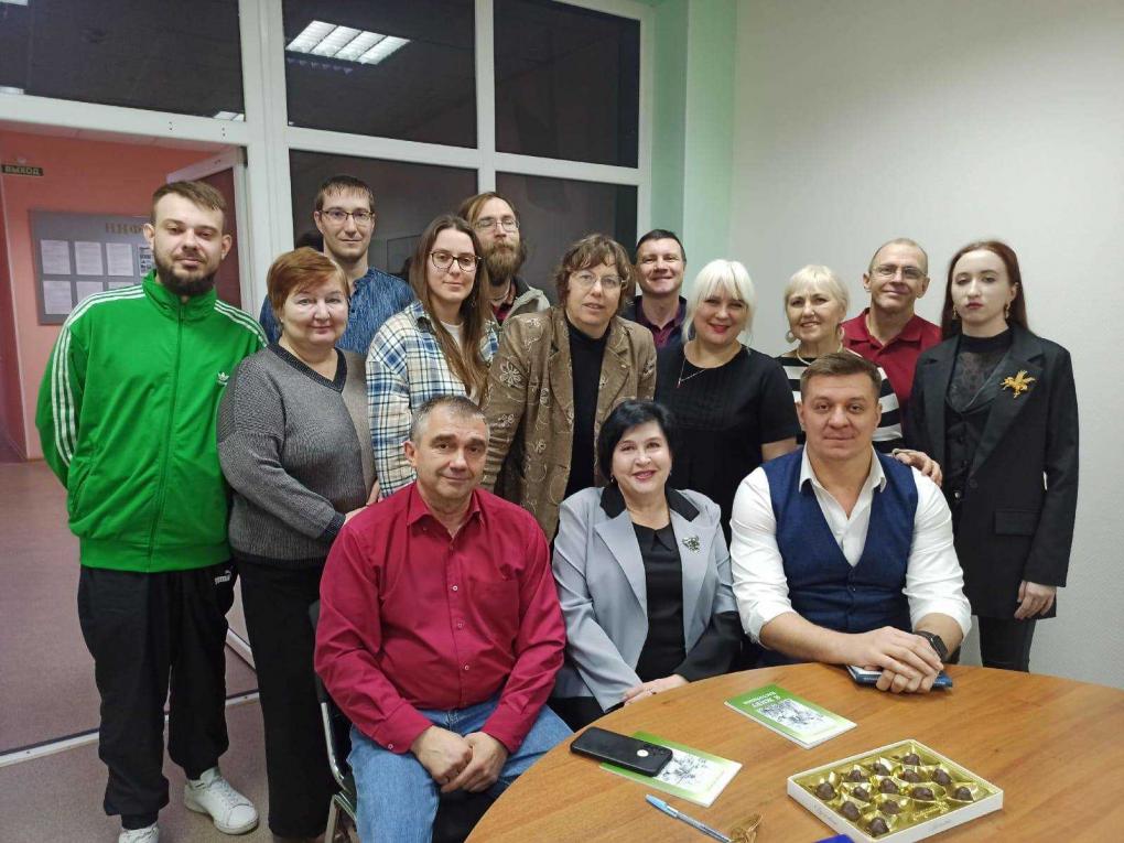 «В регионах рождаются алмазы»: известный поэт Кравченко посетил Омск