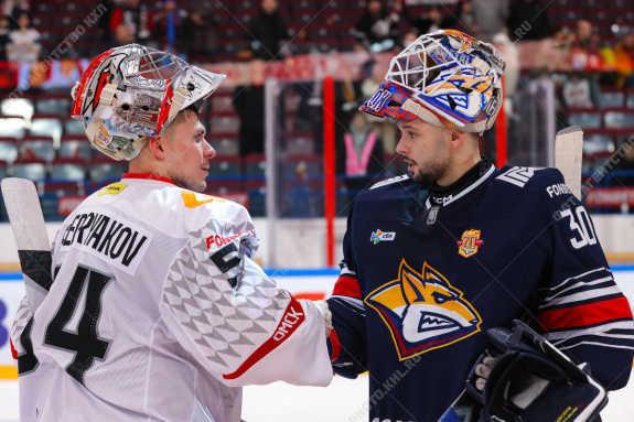 Вратарь «Авангарда» может поставить необычный рекорд КХЛ. Какой?