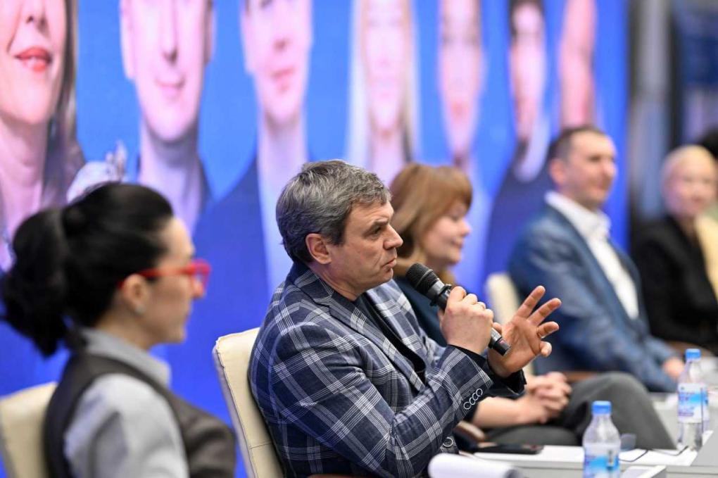 «Съезд лидеров 2025»: откровенный разговор омских бизнесменов