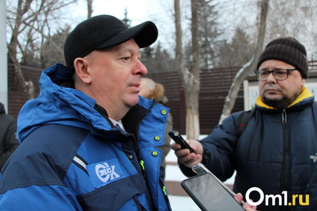 Он едет, пока троллейбусы стоят: омичам показали новый электробус «Генерал» изнутри