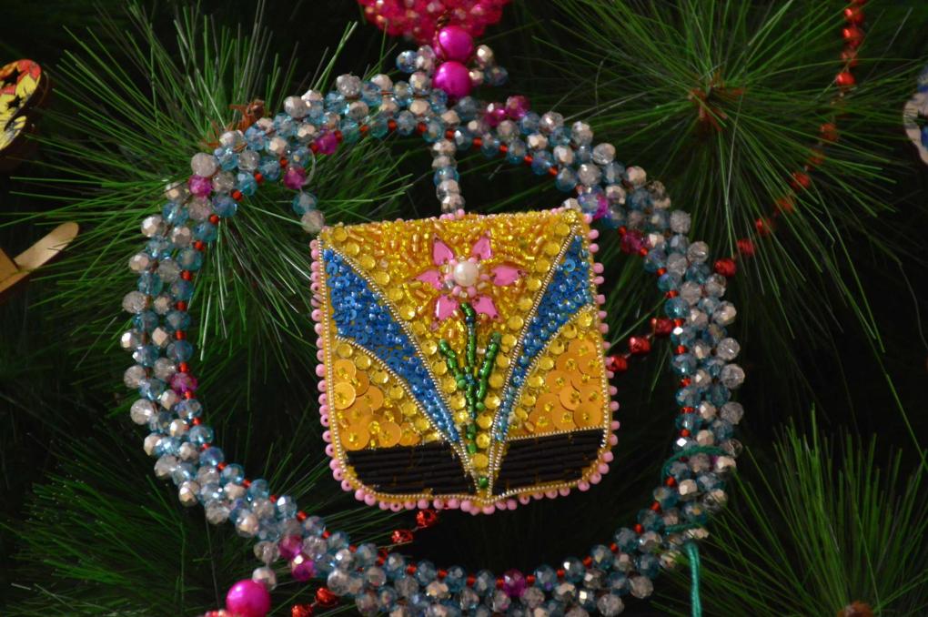 Новогодняя ярмарка и праздничные концерты — как встречают Новый год в городах Новосибирской области