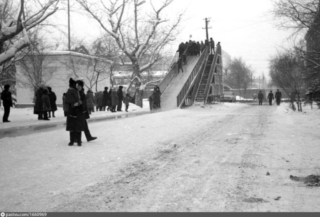 Праздник приходил к ним: как омичи отмечали Новый год в СССР?