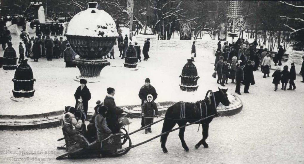 Праздник приходил к ним: как омичи отмечали Новый год в СССР?
