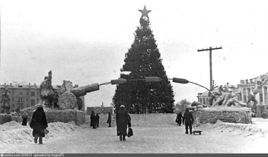 Праздник приходил к ним: как омичи отмечали Новый год в СССР?