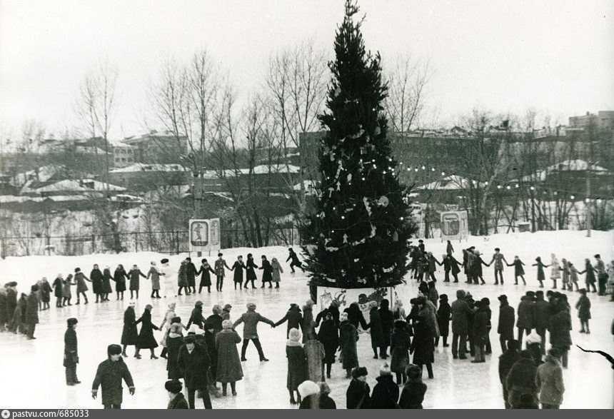 Праздник приходил к ним: как омичи отмечали Новый год в СССР?