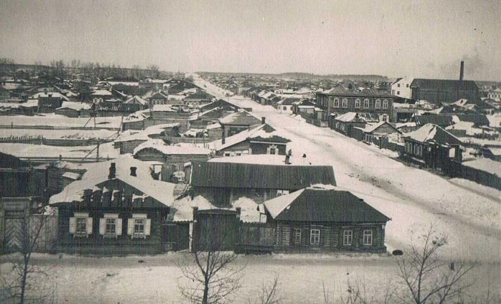 Автор – англичанин: омичам рассказали историю снимка города, сделанного более века назад