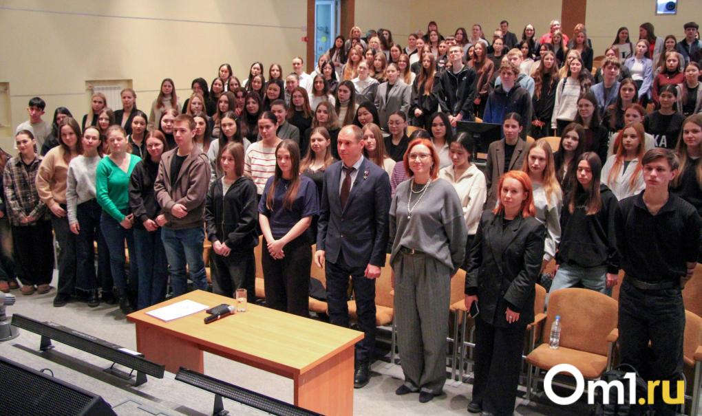 В омском филиале РАНХиГС прошла встреча с Героем РФ Дмитрием Перминовым