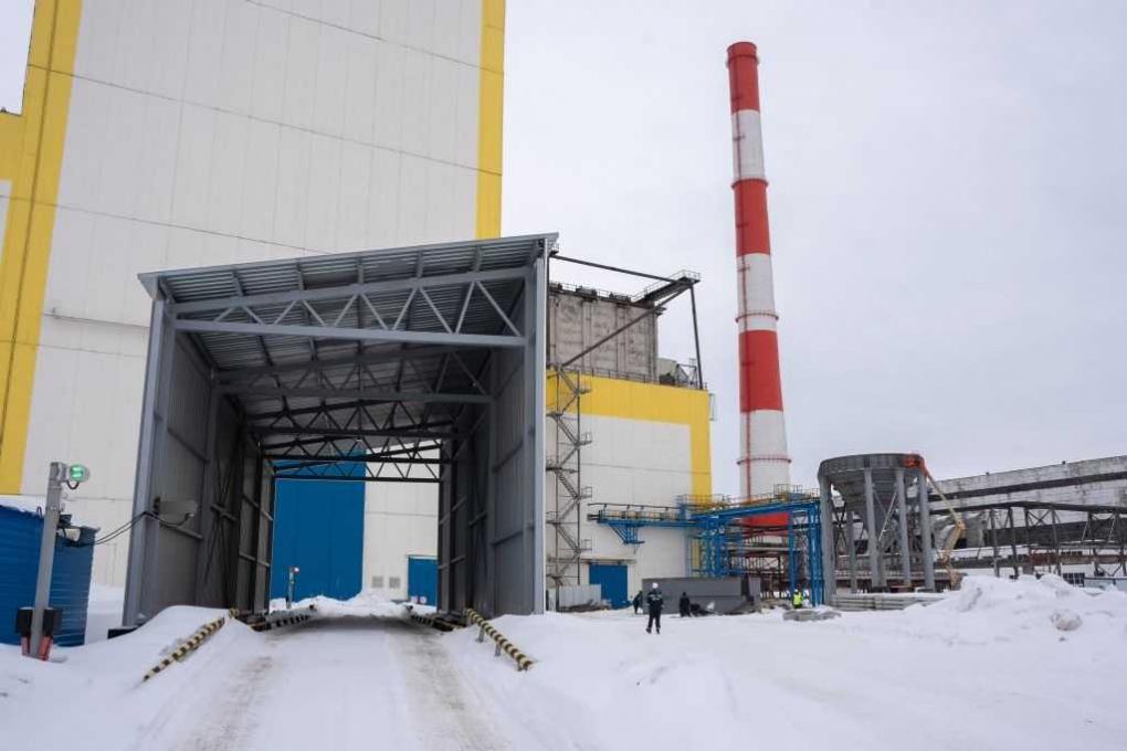 На Новосибирской ТЭЦ-5 устанавливают новый силос для золы-уноса