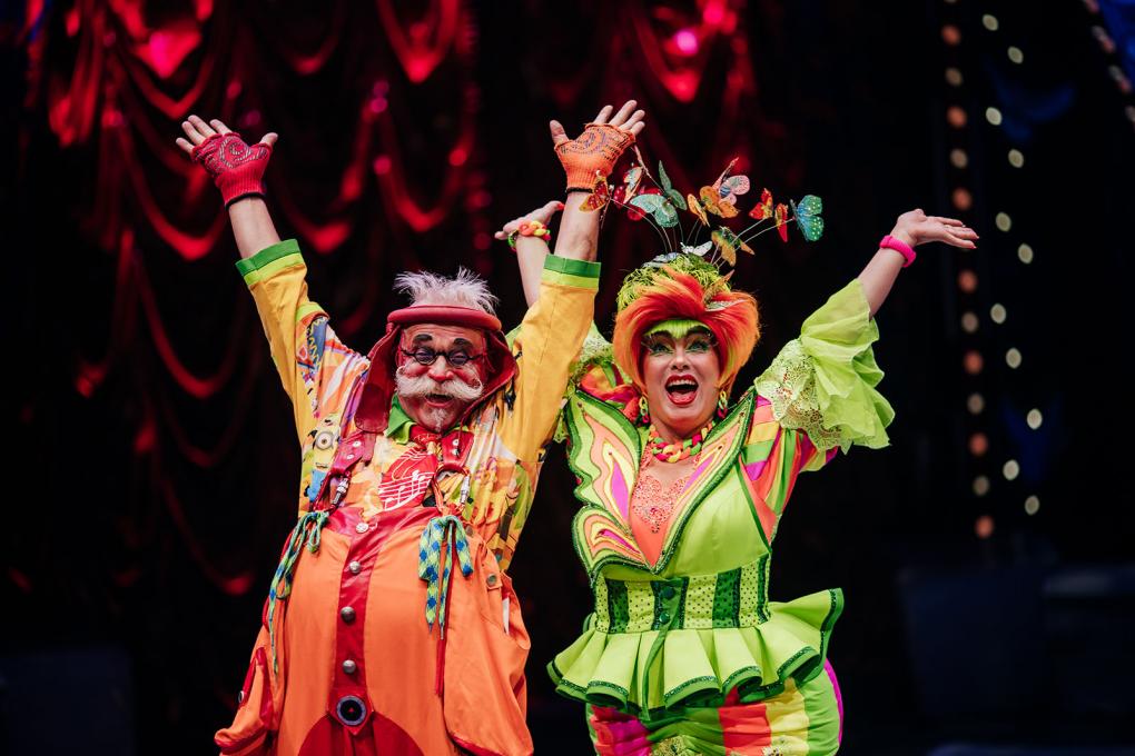 Заключительные представления легендарного шоу Гии Эрадзе «5 континентов» в Новосибирске