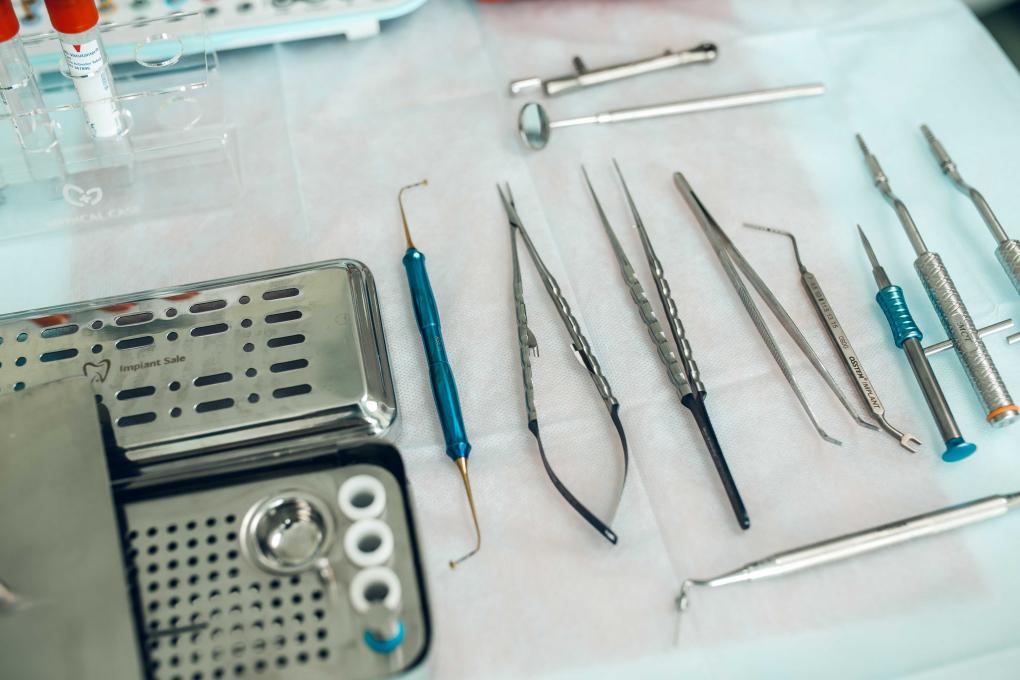 Выбираем идеальный имплант: качество, материал, технология, время приживаемости