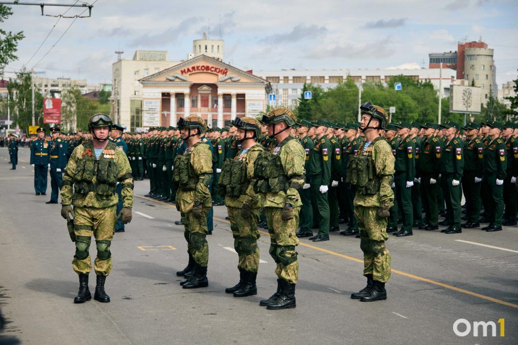 Без военной техники, но с Т-34: каким был парад Победы в Омске в 2026 году
