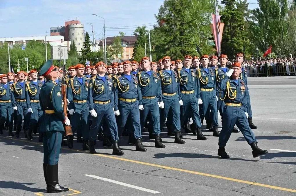 Губернатор Омской области Виталий Хоценко принял участие в торжественных мероприятиях, приуроченных к 9 Мая