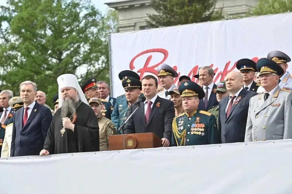 Губернатор Омской области Виталий Хоценко принял участие в торжественных мероприятиях, приуроченных к 9 Мая