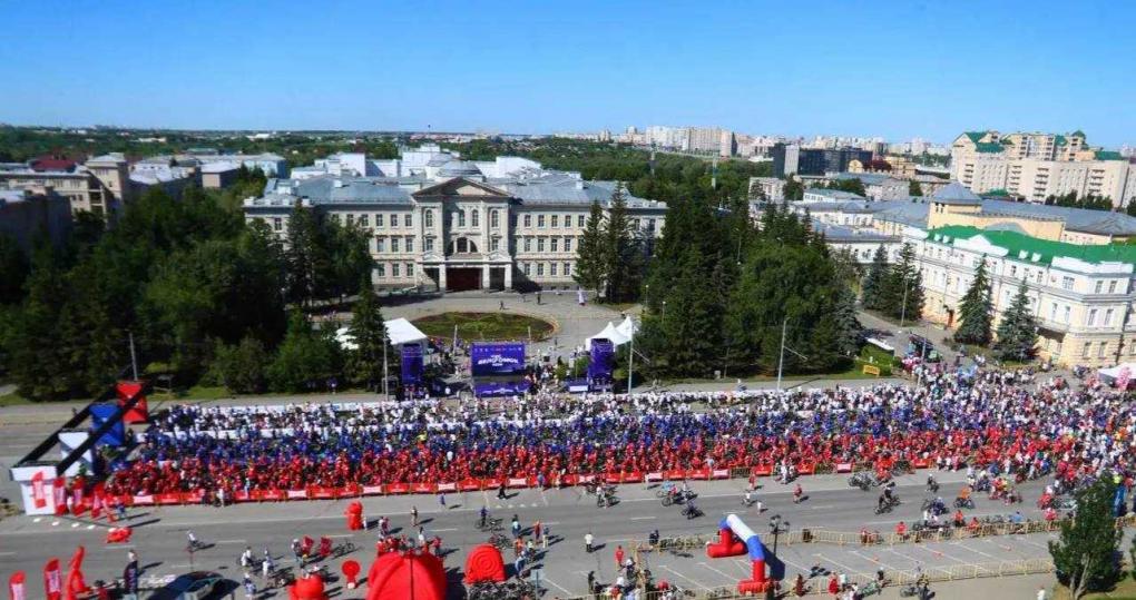 Жаркий велопарад: вот каким был «ВелоОмск-2026»