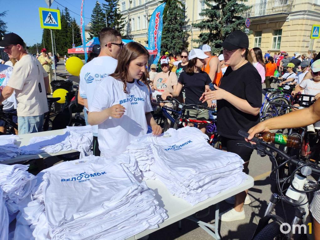 Жаркий велопарад: вот каким был «ВелоОмск-2026»
