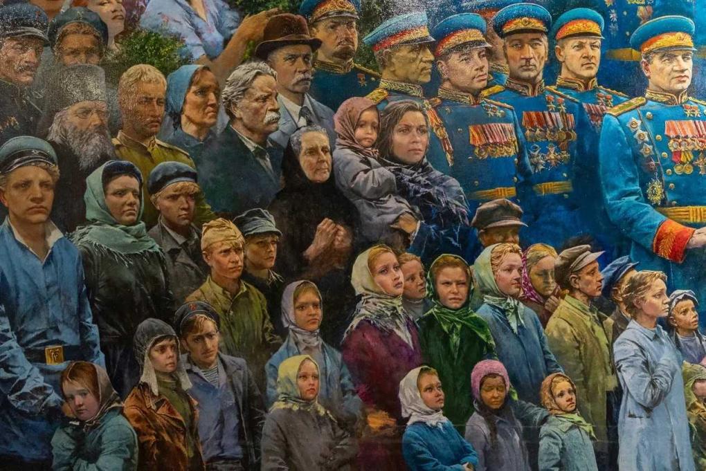 Омское землячество помогло создать масштабное полотно о Великой Победе
