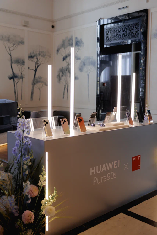 МТС открыла предзаказ для новосибирцев на смартфоны серии HUAWEI Pura 90s