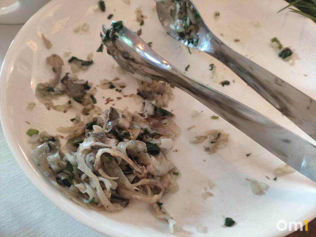 Торт с икрой и черемша с сазаньей кожей: пробуем дальневосточную кухню