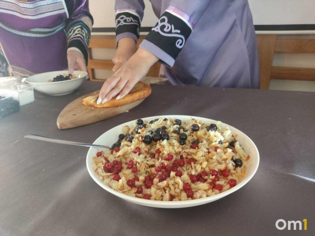 Торт с икрой и черемша с сазаньей кожей: пробуем дальневосточную кухню