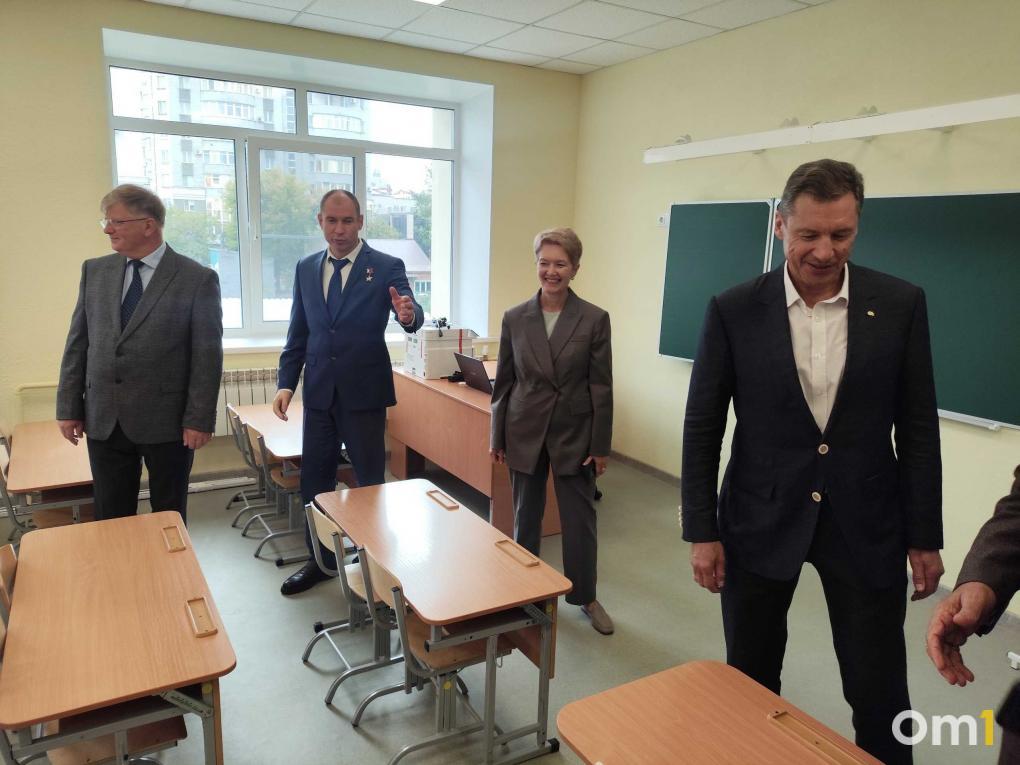 В Омске торжественно открыли начальную школу при 85-й гимназии
