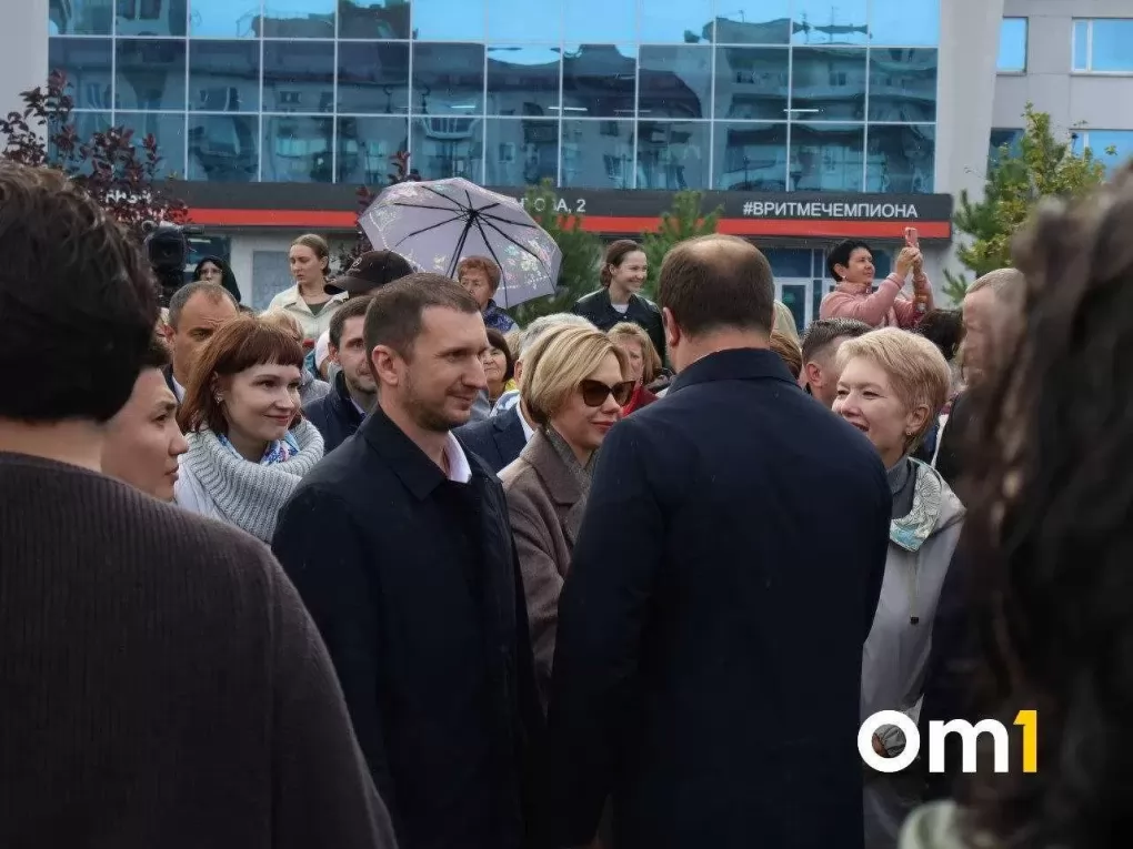 В Омске открыли обновлённую версию шара «Держава» на площади Бухгольца