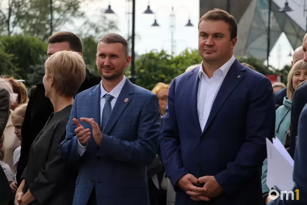 «Как их зовут?»: в центре Омска открыли скульптуру «Музыка»