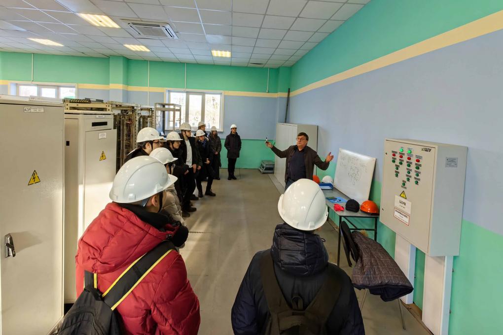 Школьники и участники «Энергокружка» посетили объекты «Россети Новосибирск»