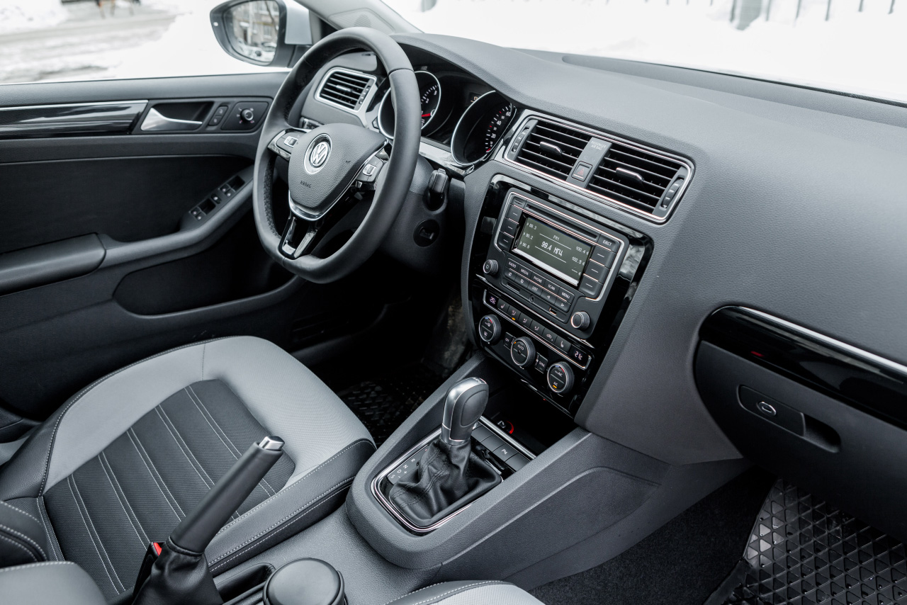 Volkswagen Jetta 2015 Interior
