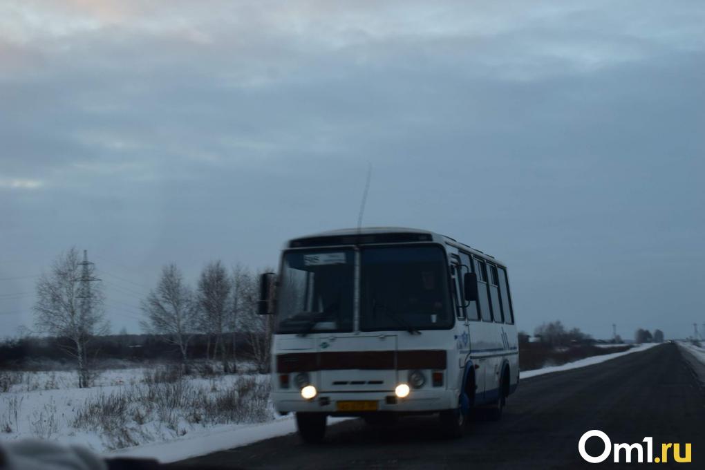 Ужасные тротуары, пыль и старые троллейбусы: житель Минска оказался шокирован Новосибирском