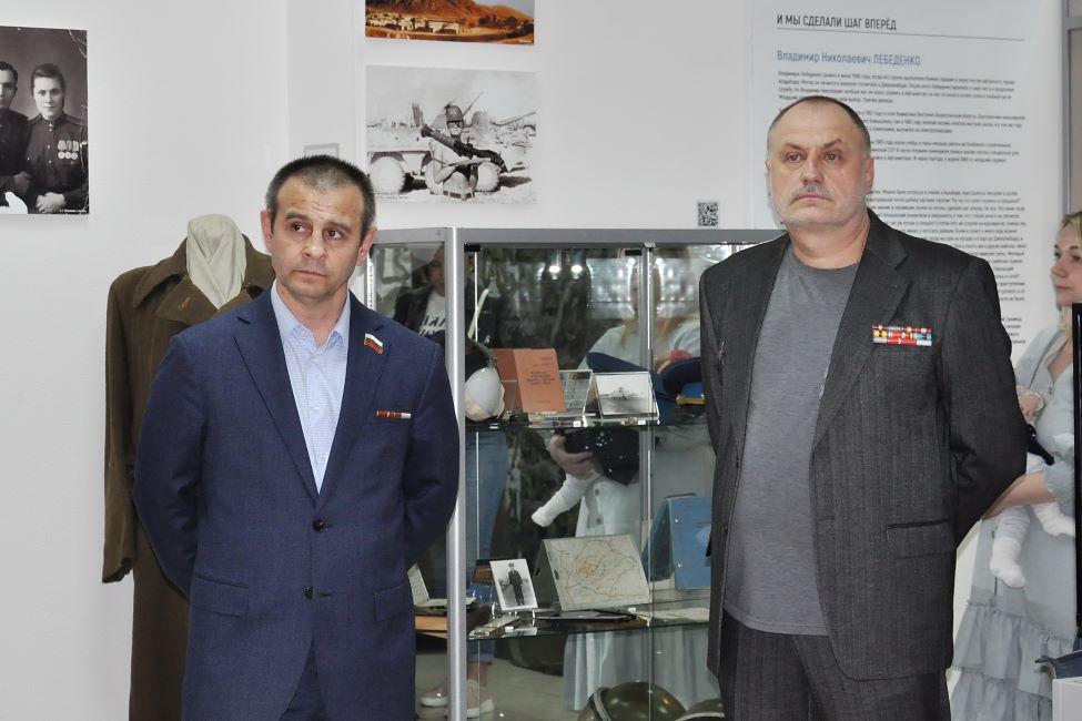 Депутат Заксобрания Новосибирской области пополнил ценным экспонатом выставку «Непридуманные истории»