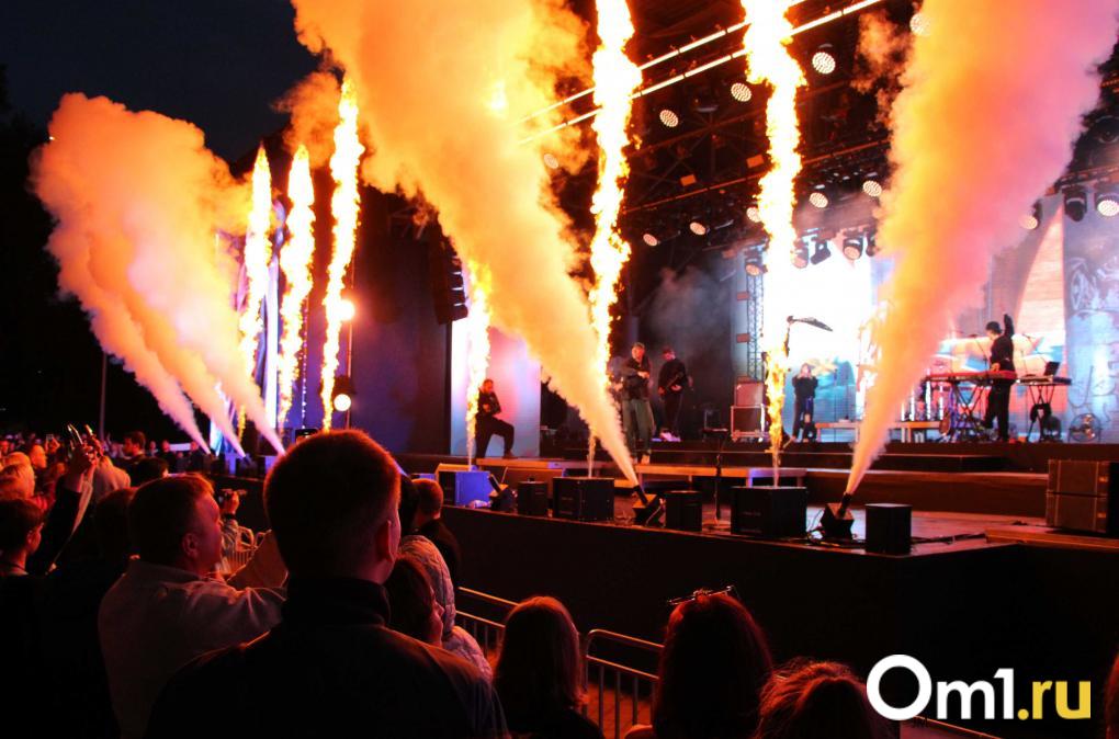 От заката до рассвета: вспоминаем лучшие бесплатные концерты этого лета в Омске