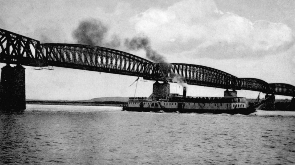 На этих фото запечатлена смерть — изображения Новосибирска, на которые попали самые страшные катастрофы в городе