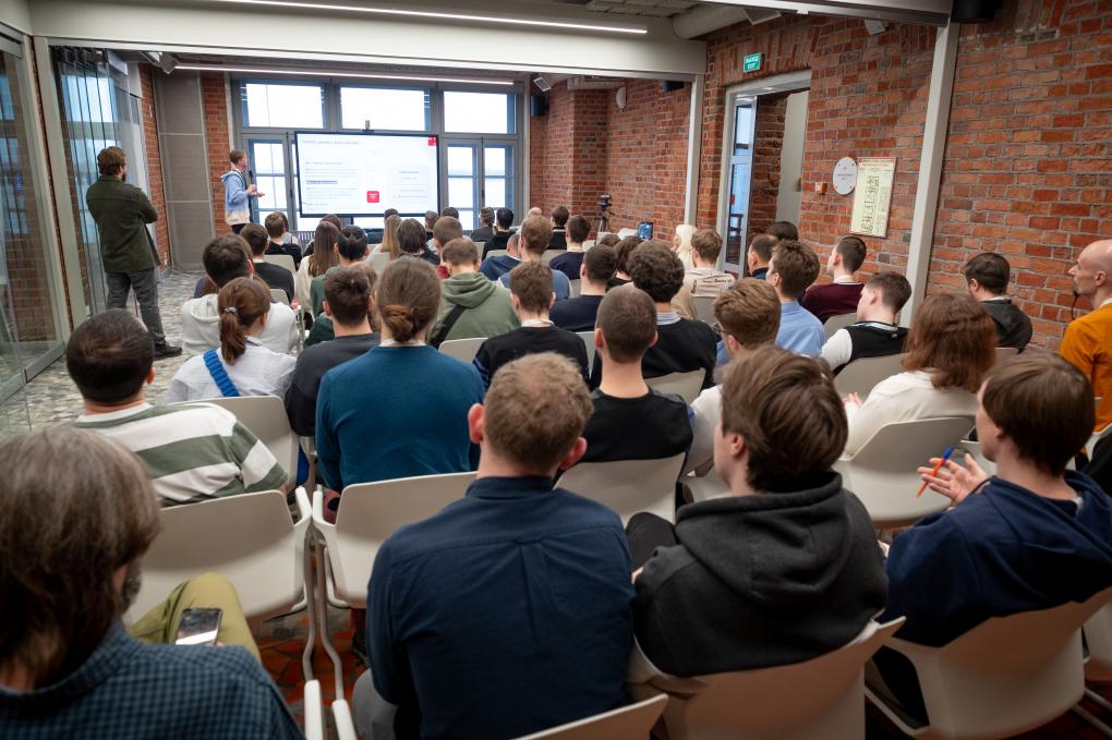 В Новосибирске пройдёт ИТ-конференция на тему практического внедрения ИИ-технологий