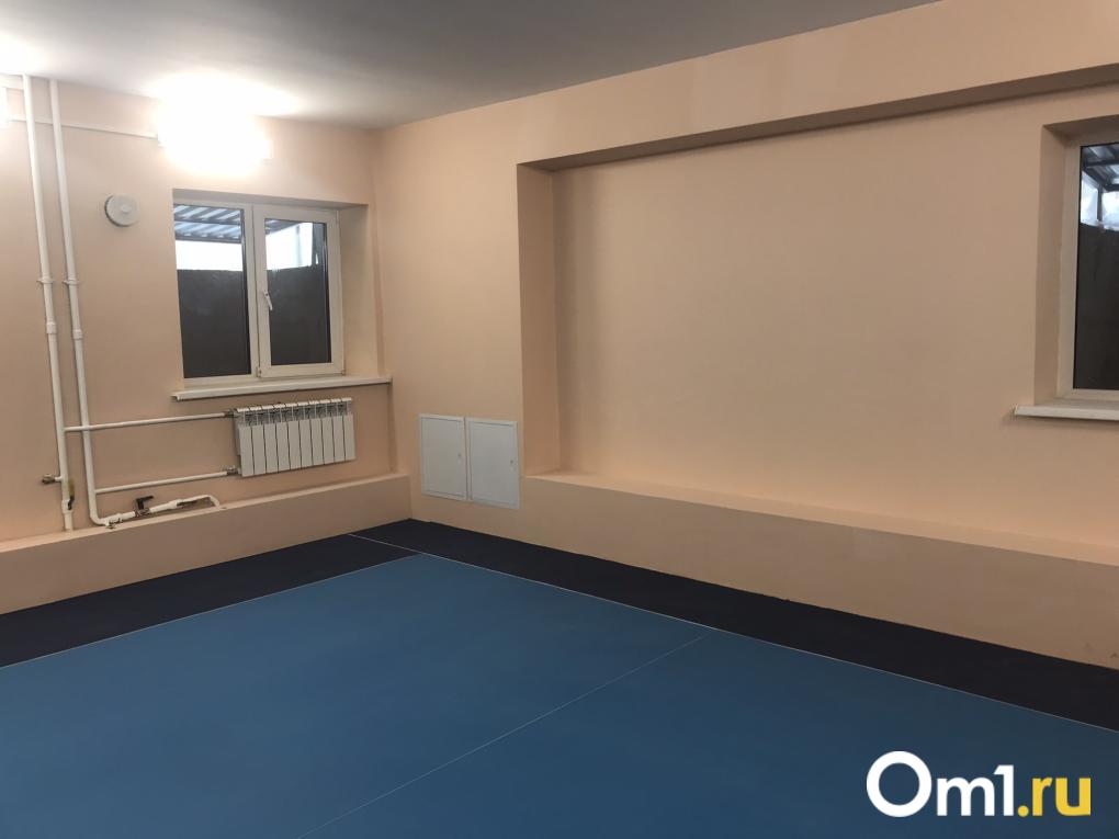 Новый зал для занятий самбо оборудуют в школе №111 в Новосибирске