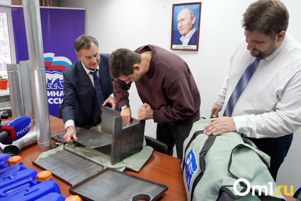 Новосибирцы отправили в зону СВО печи-буржуйки, канистры и другие полезные грузы