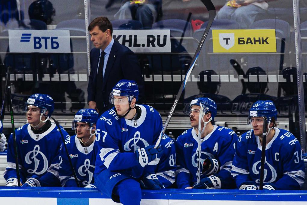 Тренеропад в КХЛ: под угрозой отставки даже Боб Хартли! Грозит ли подобное Омску?