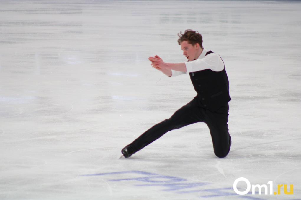 Пётр — первый, а у Галлямова с Мишиной — «пу-пу-пу»: итоги второго дня на Гран-при России в Омске