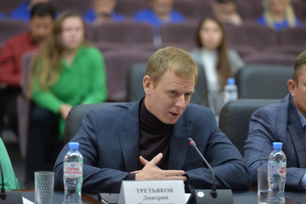 От популярного ресторана до незаконной свалки: зачем бизнес отправляет отходы в омские леса