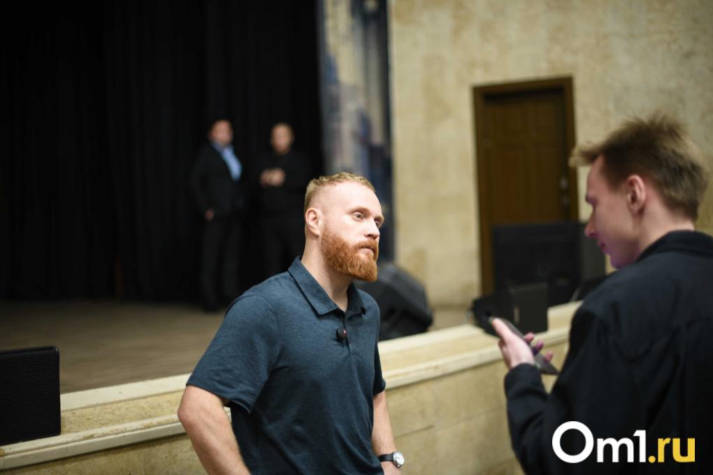 Пробки, морозы и ХК «Сибирь»: Евгений Чебатков обсудил больные темы Новосибирска