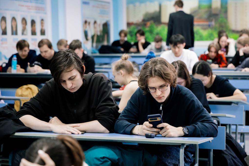 В Новосибирске партия «Новые люди» провела масштабный предпринимательский диктант для молодёжи