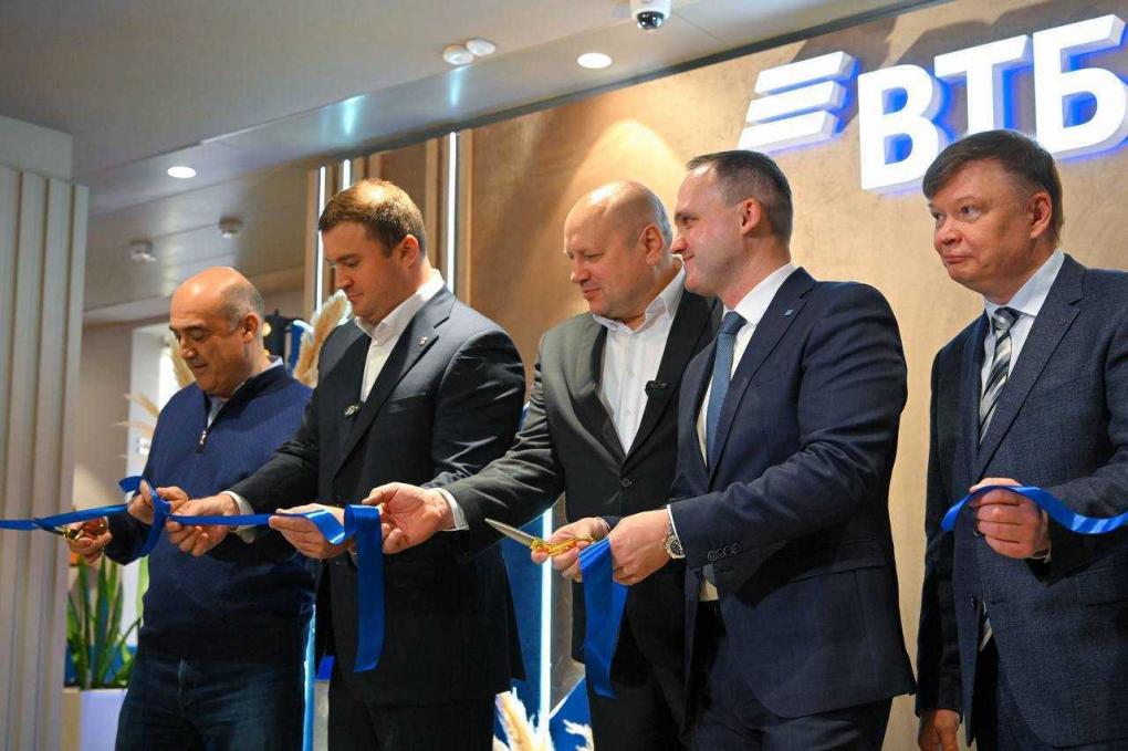 В Омском отделении ВТБ рассказали об интеграции с Почта Банком, развитии сети офисов и «сезоне вкладчика»