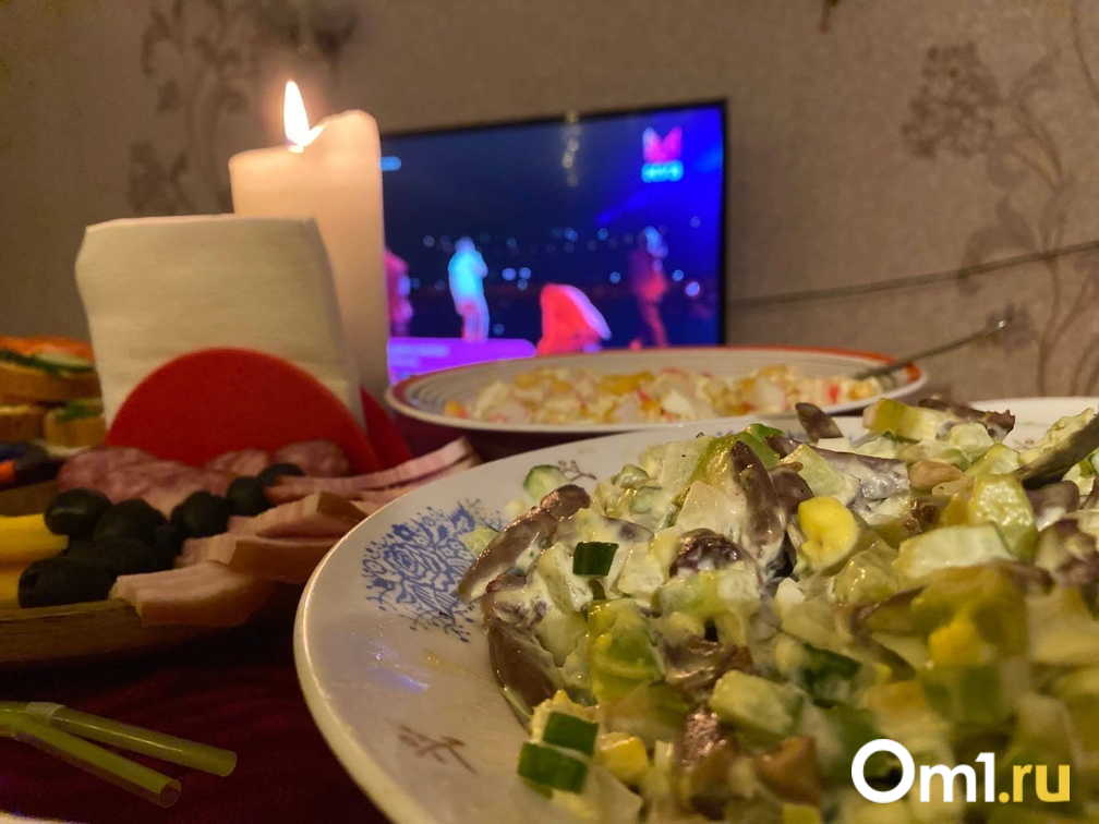 Как встретить Новый год с «правильным» застольем: советы омского диетолога Анны Карибаевой