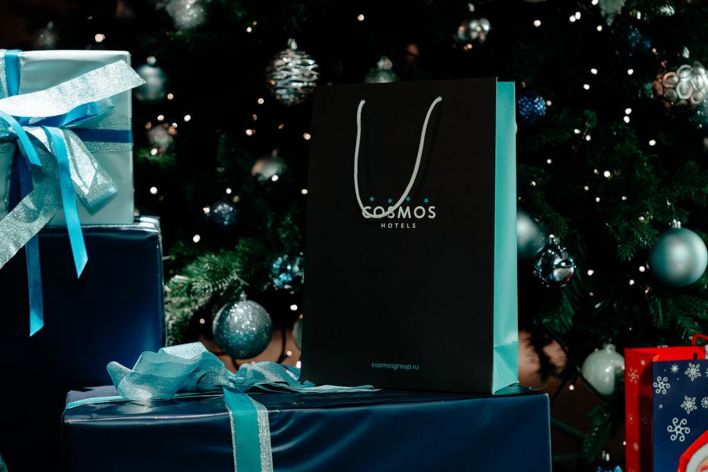 К полёту в Новый год готовы: корпоратив в отеле Cosmos